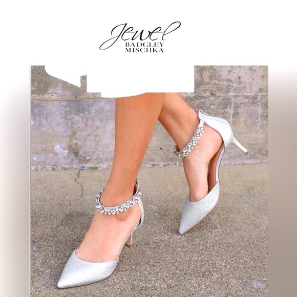 Badgley Mischka Jewel Raleigh Silver Glitter Rhinestone Pointed-Toe Pumps 10 - Picture 1 of 12